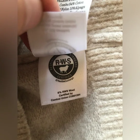 New Everlane Crew Neck Wool Sweater Size Large - Picture 9 of 9